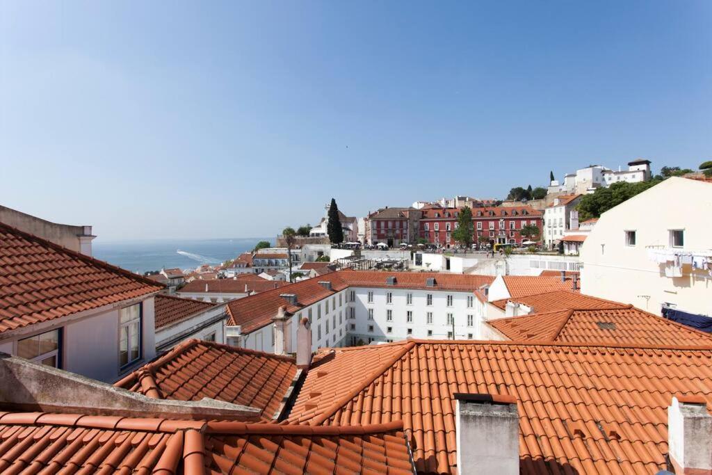 Sao Vicente Iv - Eco-flat With French Balcony & View Apartamento